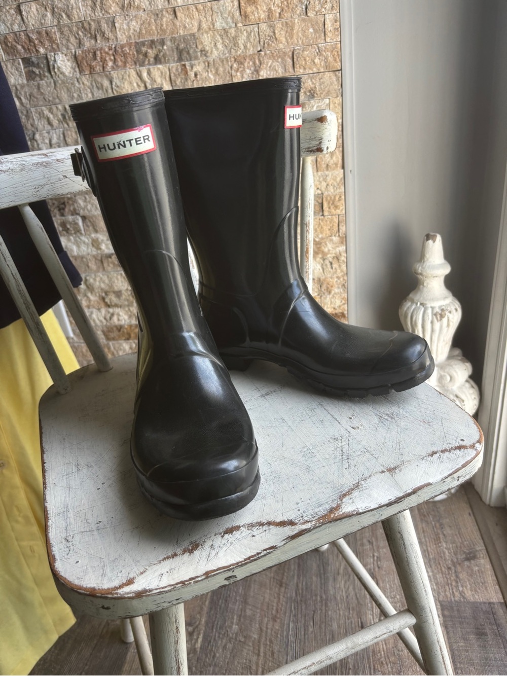 Hunter Black Gloss Rain Boots